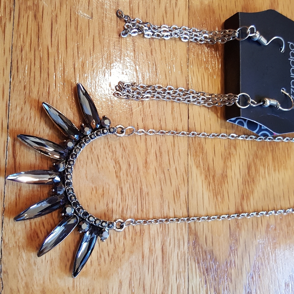 NWT 14"Necklace SilverGrayStone 2 3/4" Earring